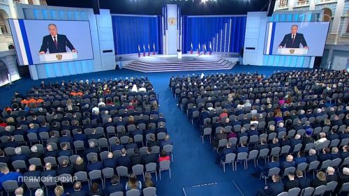 Президент России: Шаг за шагом, аккуратно и последовательно будем решать стоящие перед нами задачи