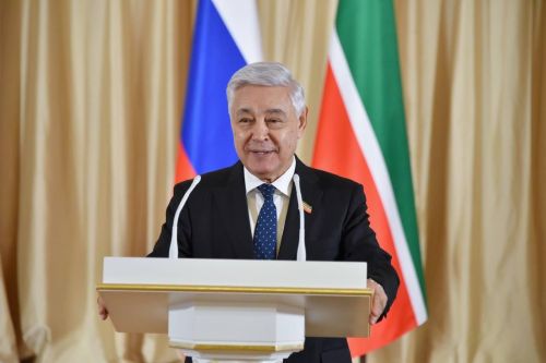 Фарид Мухаметшин поздравил татарстанцев с Днем герба республики