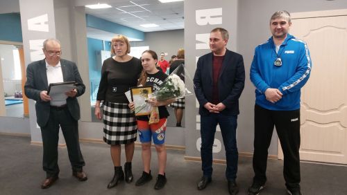 В Чистополе прошел турнир по гиревому спорту