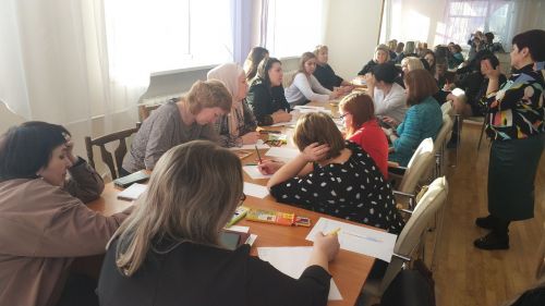 В Чистополе для психологов провели семинар по предупреждению буллинга