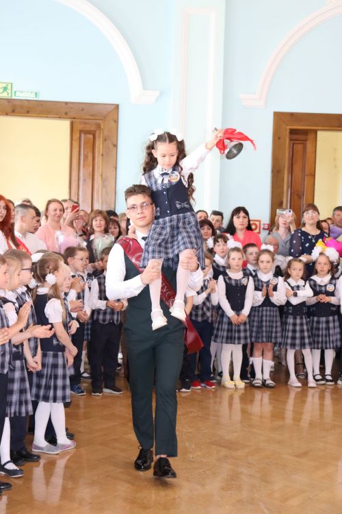 Для чистопольских выпускников прозвенел последний звонок