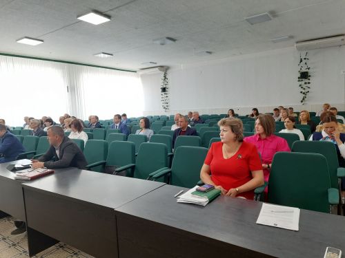 Авыл җирлекләренең генераль планы,җирдән файдалану кагыйдәләре расланды,район Советы карарларына үзгәрешләр кертелде
