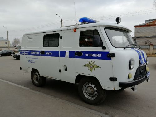 Около челнинского ТЦ мужчины едва не устроили драку с битами