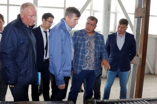 Министр экономики РТ Мидхат Шагиахметов ознакомился с деятельностью новых чистопольских предприятий