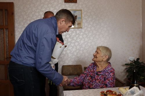 ТРның икътисад министры Мидхәт Шаһиәхмәтов Чистайның яңа предприятиеләре эше белән танышты