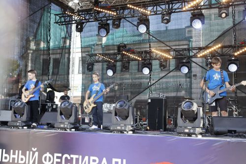 В Чистополе масштабно проходит фестиваль «Рок-берега»