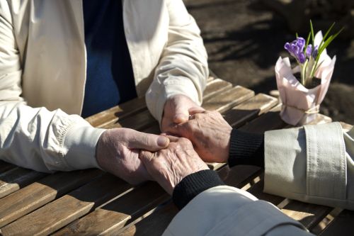 Любви все возрасты покорны: самому пожилому жениху в Чистополе 78 лет