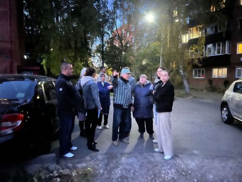 В Чистополе проходят встречи с жителями многоквартирных домов по программе «Наш двор»