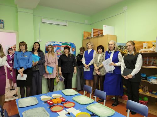 В детском саду №20 прошёл семинар-практикум по правилам дорожного движения