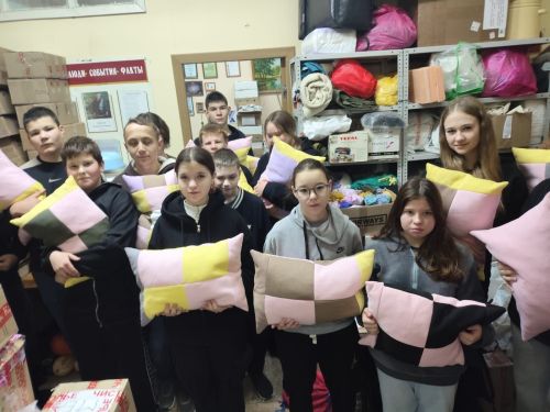 Чистопольские школьники помогают нашим бойцам