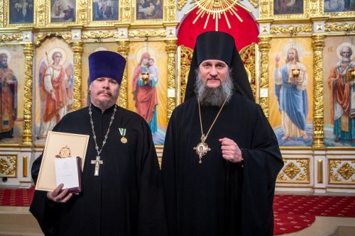 Клирик Свято-Никольского кафедрального собора удостоен Патриаршей награды