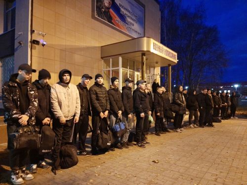 Чистопольские ребята отправились на срочную службу