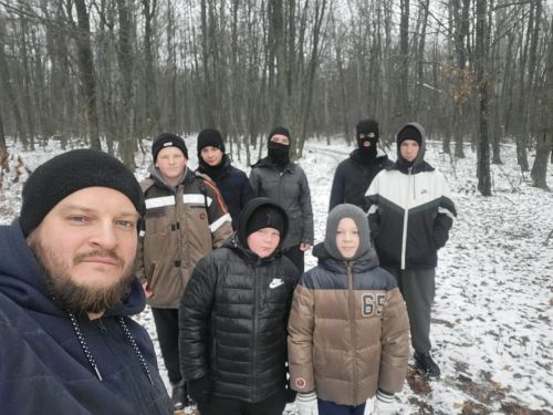 Для ребят кружка «Юный сварщик — добрых дел кузнец» организовали поход на природу