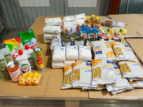 Татарстанские семьи участников СВО получили наборы бытовой химии