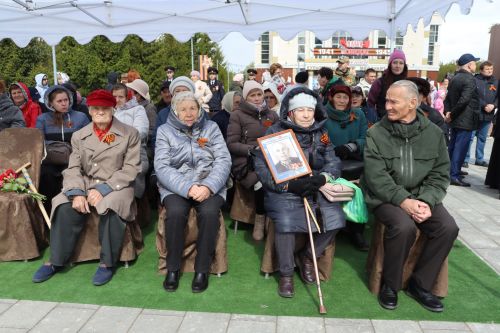 Чистопольцы празднуют День Победы (фоторепортаж)