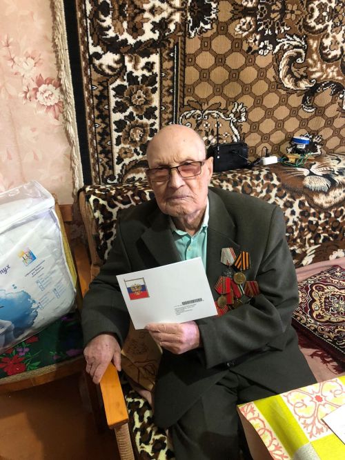 В Чистополе с 95-летием поздравили труженика тыла