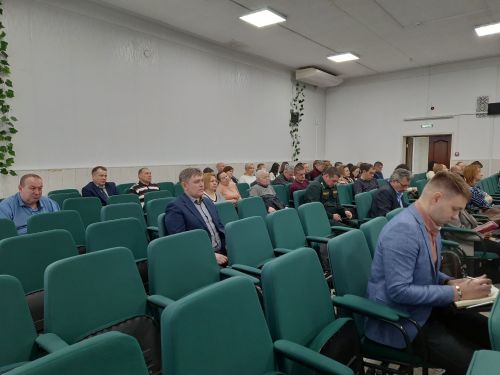 Эдуард Хасанов: «Культуру обслуживания населения нужно повышать»