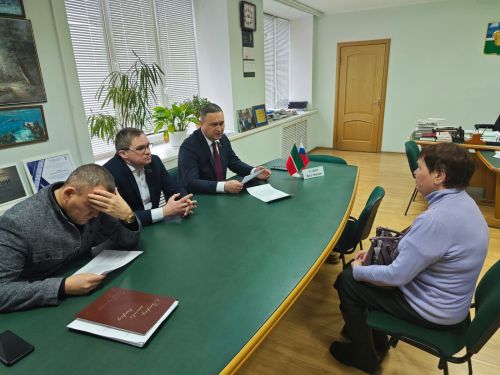 Депутат Государственного Совета Наиль Залаков провёл приём граждан