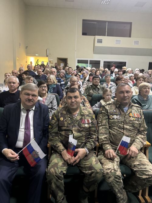Волонтерское движение «Чистополь — фронту» отметило день рождения праздничным концертом