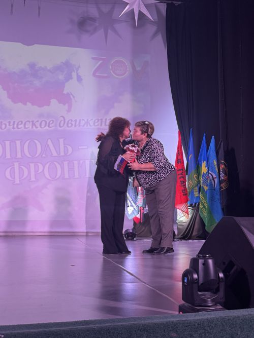 Волонтерское движение «Чистополь — фронту» отметило день рождения праздничным концертом