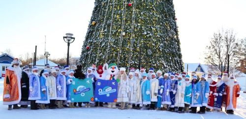 В Чистополе состоялся праздничный парад Дедов Морозов