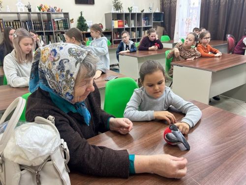 В воскресной школе Чистополя показали коллекцию старинных ёлочных игрушек