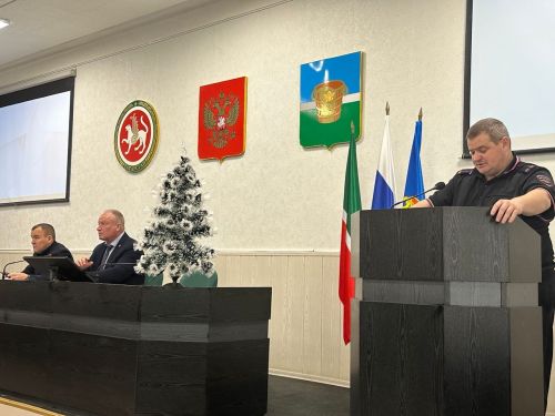 На аппаратном совещании в Чистополе обсудили работу РайПО, успехи АПК и оперативную обстановку