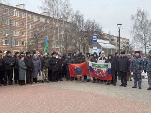 В Чистополе День Героев Отечества отметили митингом у памятника Игорю Груднову