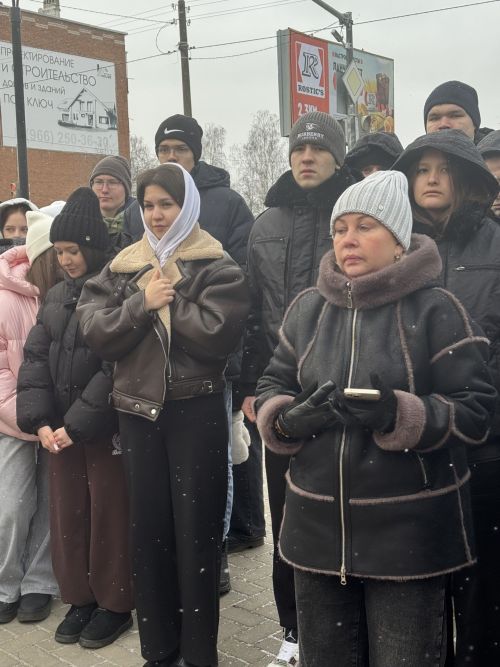 В Чистополе День Героев Отечества отметили митингом у памятника Игорю Груднову