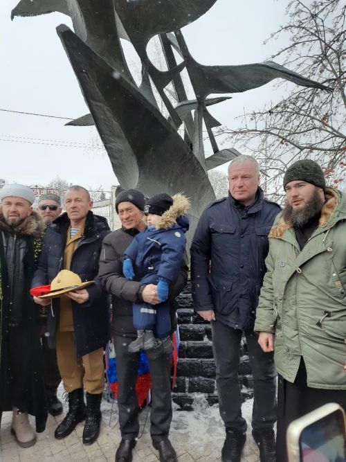 В Чистополе почтили память воинов-интернационалистов: митинг у мемориала «Летят журавли»