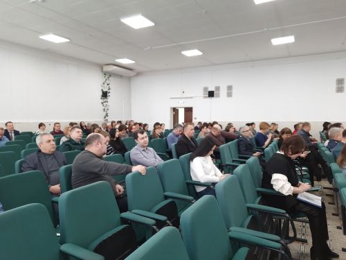 Работу Дворца творчества детей и молодежи, новости АПК и оперативную обстановку обсудили на планерке в муниципалитете
