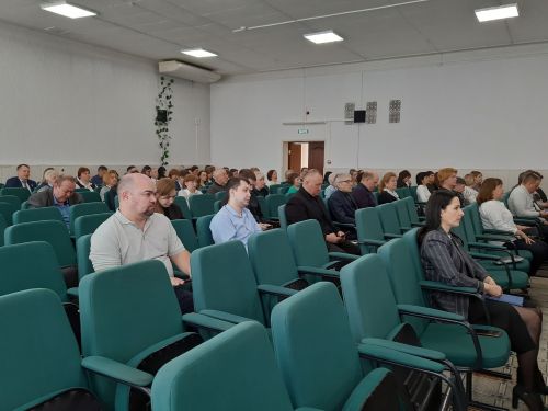 Профилактика мошенничества, деятельность СМИ и начало весенних полевых работ: о чем говорили на совещании в Чистополе