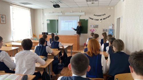 Для чистопольских лицеистов прошла интеллектуальная игра ко Дню воссоединения Крыма с Россией