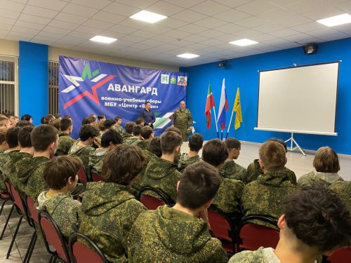 В Чистополе стартовали учебно-военные сборы «Авангард» для юношей