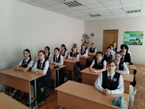 Для чистопольских лицеистов прошла интеллектуальная игра ко Дню воссоединения Крыма с Россией