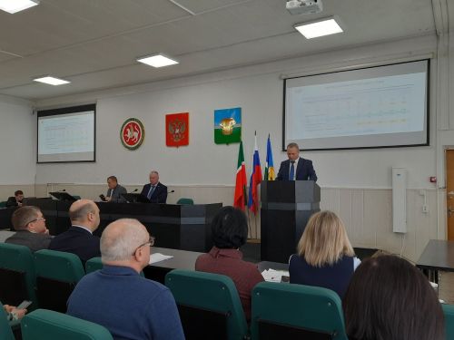 Профилактика мошенничества, деятельность СМИ и начало весенних полевых работ: о чем говорили на совещании в Чистополе