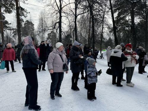 Яркое празднование Масленицы в Скарятинском саду: народные гуляния, блины и сжигание чучела