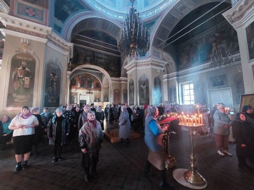 Вечерняя Литургия Преждеосвященных Даров состоялась в Никольском соборе