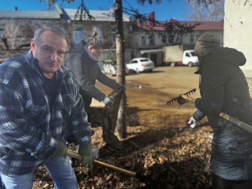 Сотрудники «Чистополь-информ» провели субботник