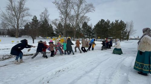 В селе Большой Толкиш проводили зиму веселым праздником