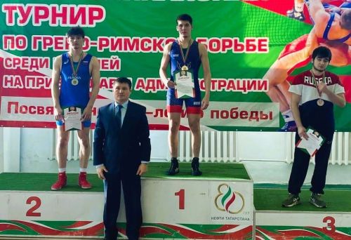 Чистопольские спортсмены успешно выступили на соревнованиях по греко-римской борьбе