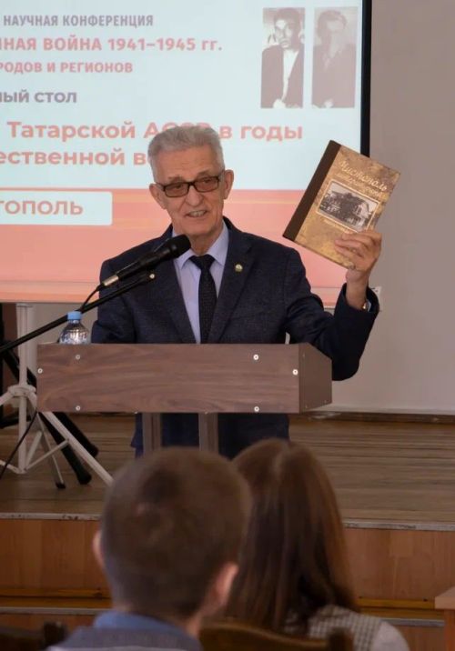 В Чистополе прошел круглый стол о советских писателях в Татарстане в годы войны