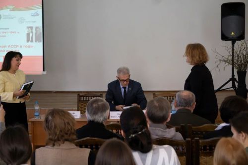 В Чистополе прошел круглый стол о советских писателях в Татарстане в годы войны
