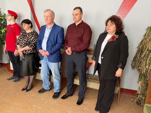 Герои прошлого и настоящего: в чистопольской школе открыли музей воинской славы