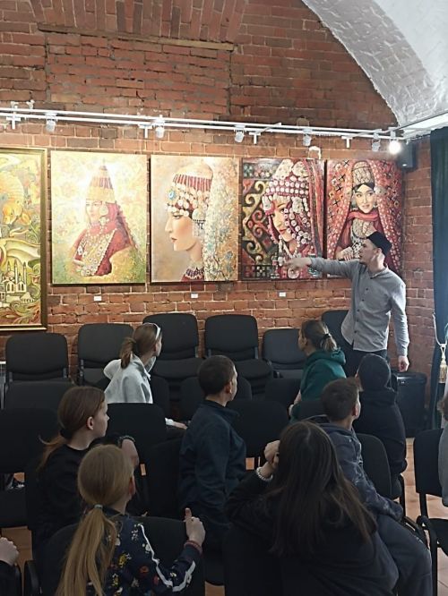 Юные гости Татарстана посетили Исламский центр в Чистополе