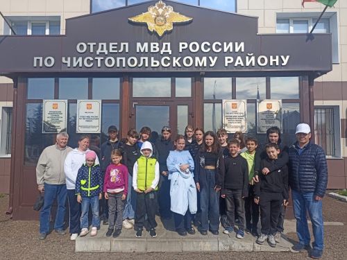 Юные гости из Татарстана посетили музей МВД в Чистополе