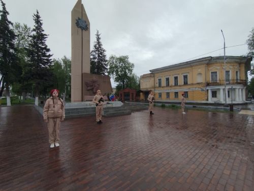 В Чистополе стартовала «Вахта Памяти» у Вечного огня в честь 80-летия Победы