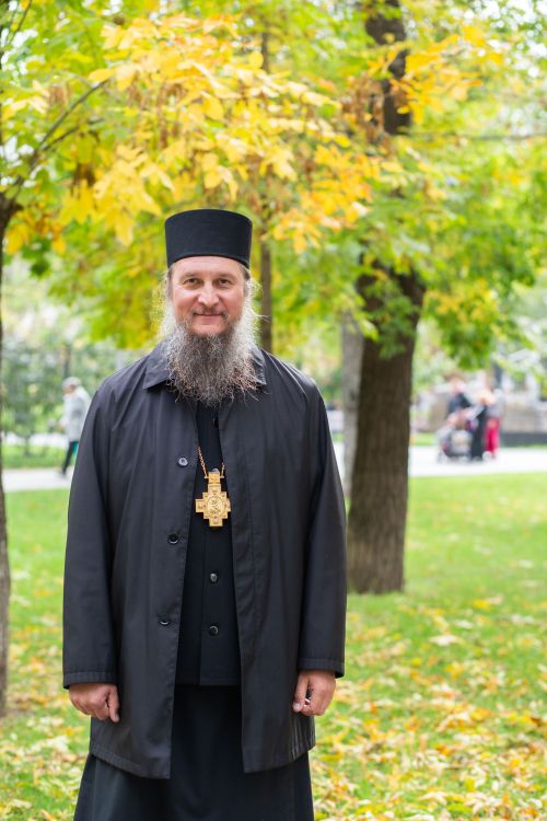 Епископ Пахомий поздравляет с Днем знаний и началом нового учебного года
