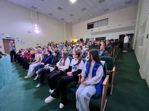 В Чистополе прошел патриотический спектакль «Памяти героев будем достойны»