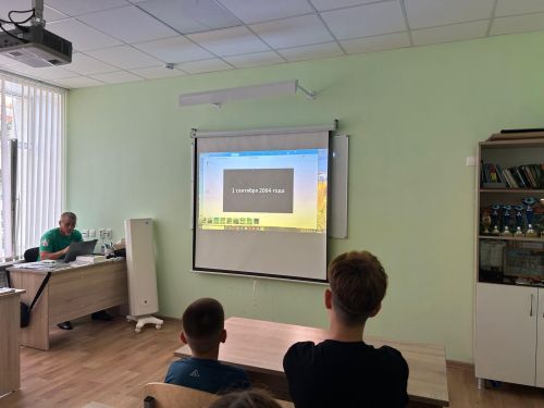 В военно-патриотическом клубе «Рубеж» состоялось мероприятие, посвященное годовщине бесланской трагедии